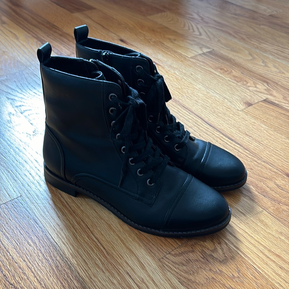 Aerosoles ankle black boots